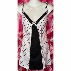 🖤🤍 Chic Polka Dot Mini Dress with Bow Detail